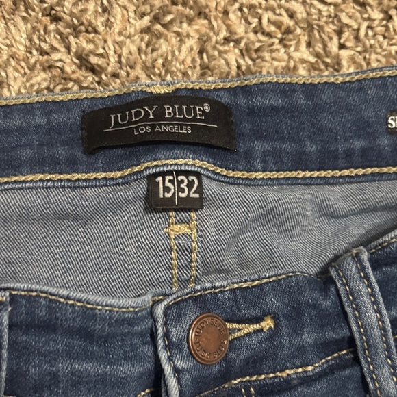 Judy Blue Deep Indigo Cropped Jeans - Picture 4 of 11